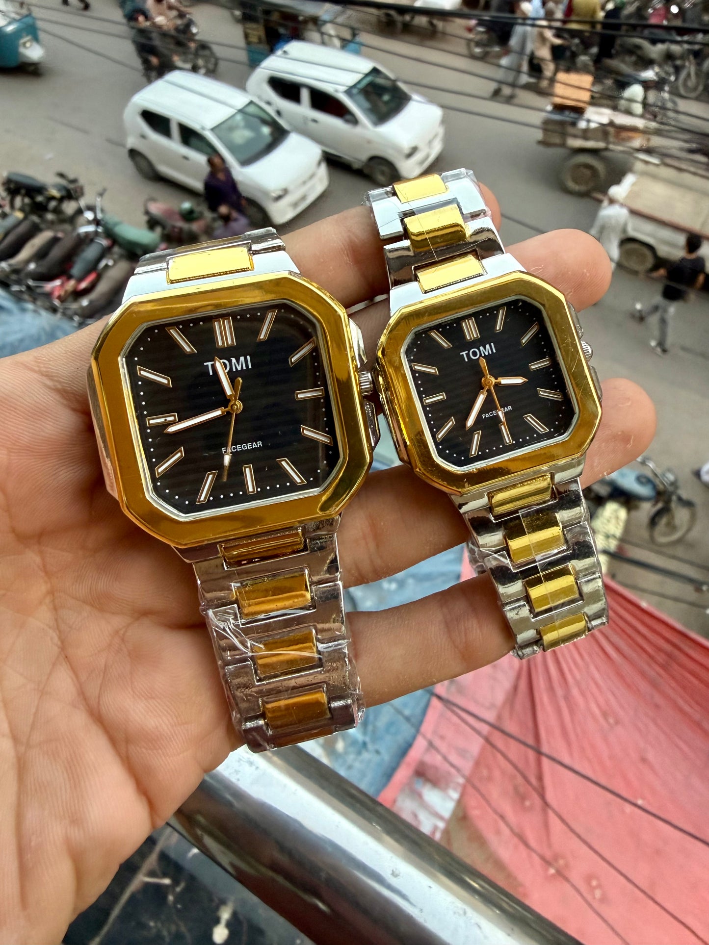 TOMI CUBITUS PAIR