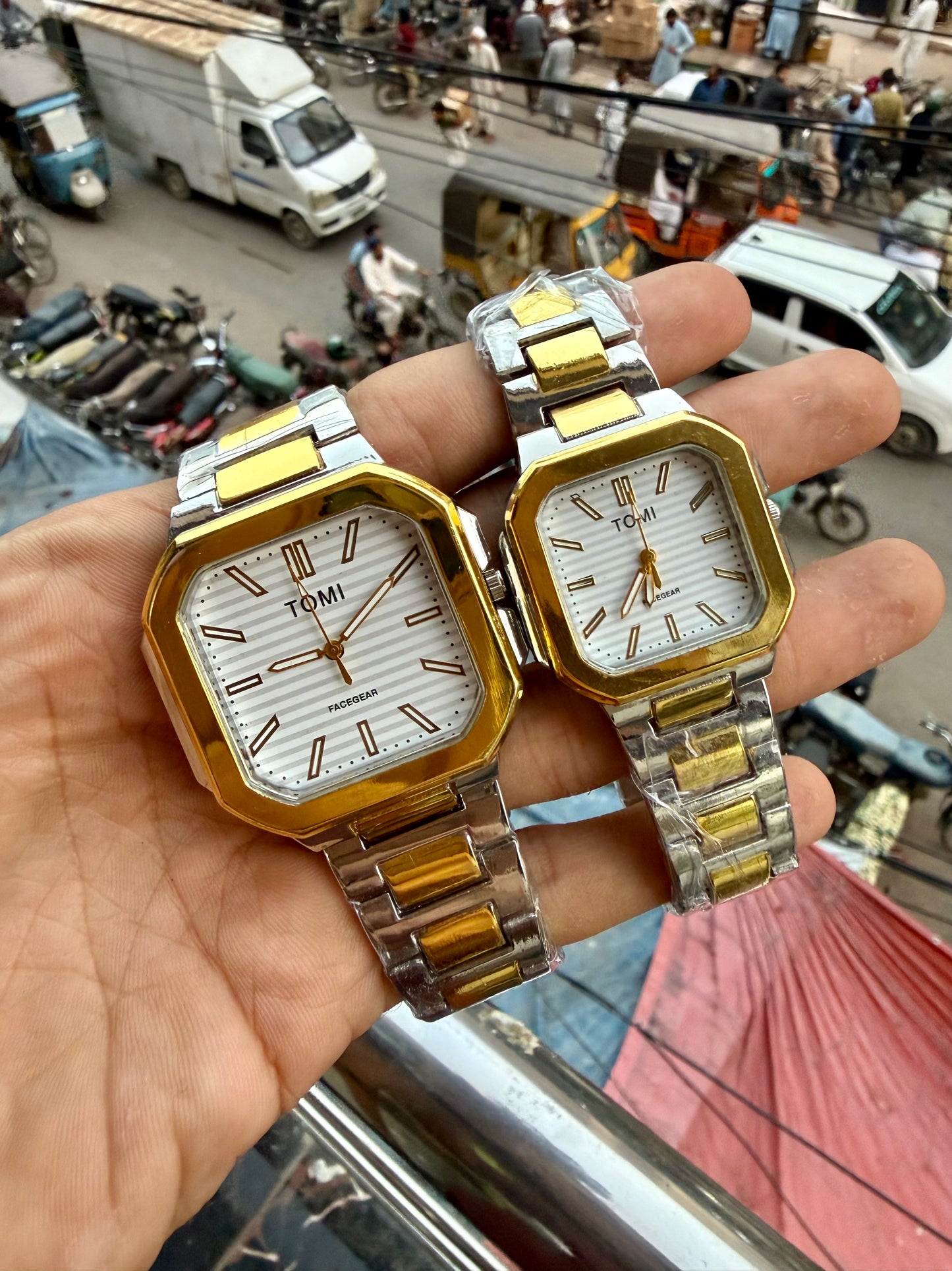 TOMI CUBITUS PAIR