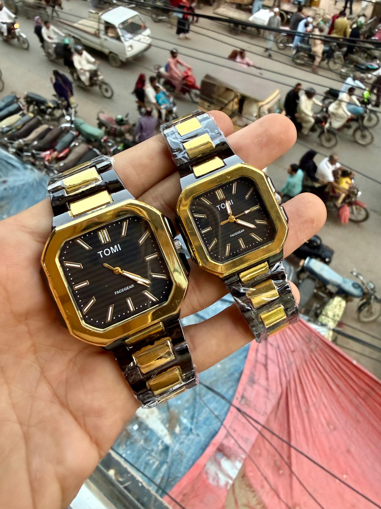 TOMI CUBITUS PAIR
