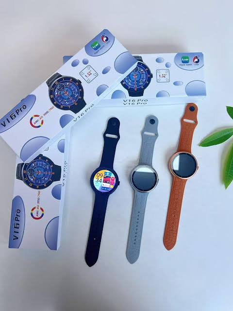 V16 Pro Smartwatch