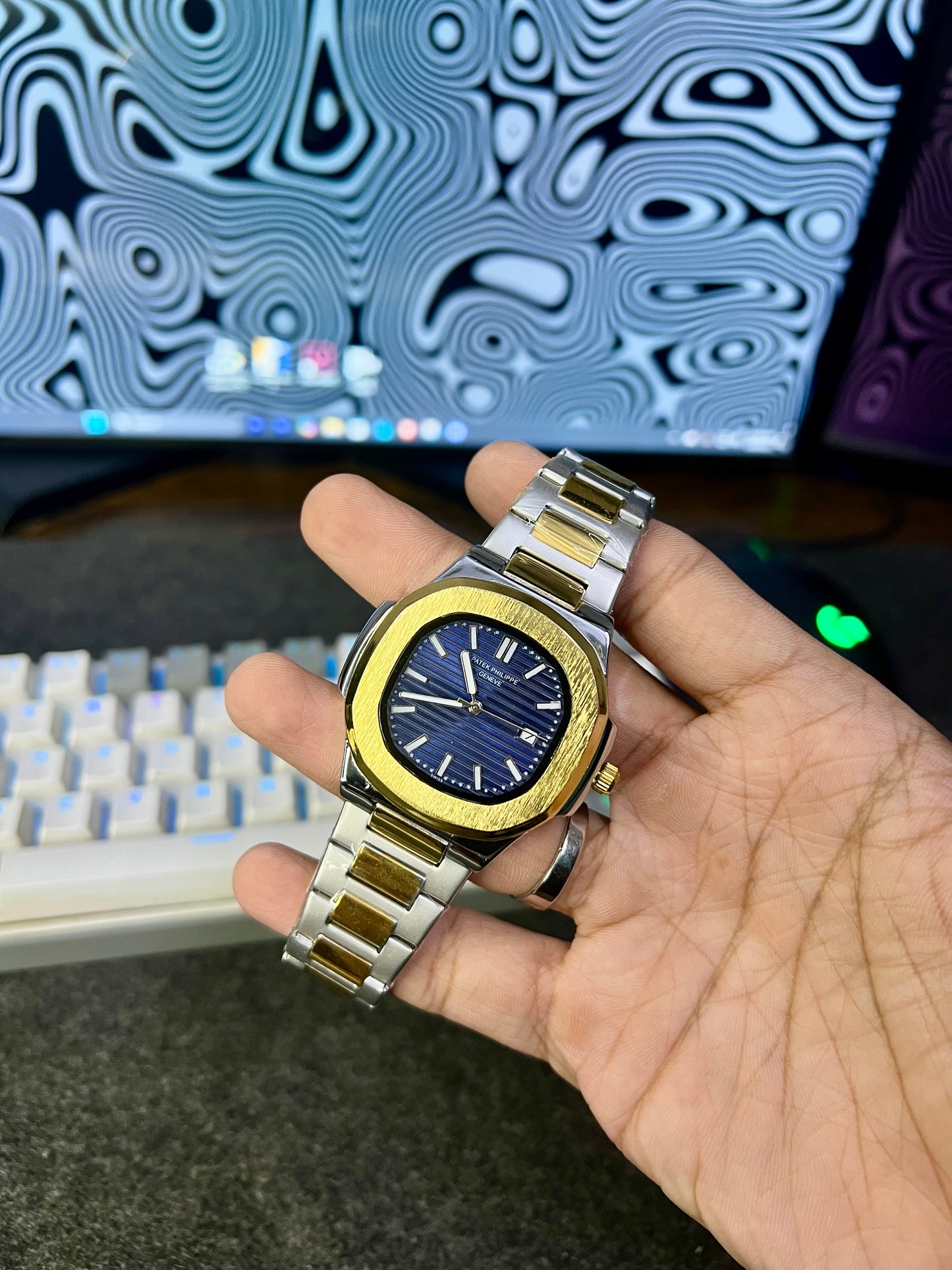 Patek Philippe Nautilus Date Watch