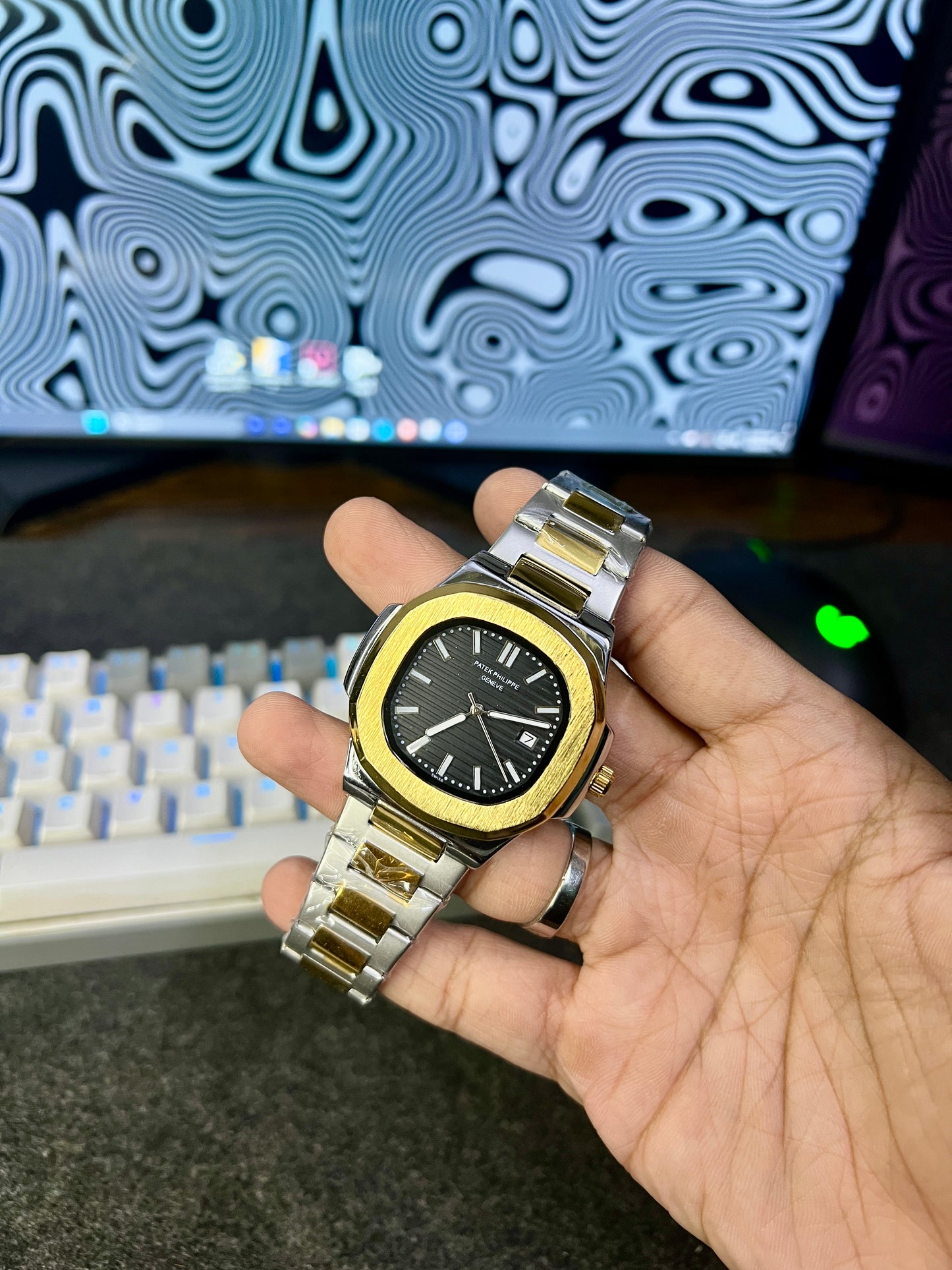 Patek Philippe Nautilus Date Watch